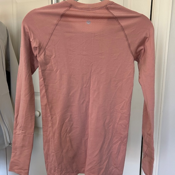 Lululemon Swiftly Tech Long Sleeve in Pink - Picture 2 of 5